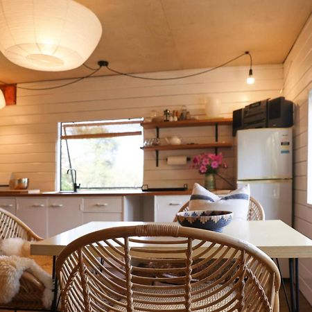 Boho Hill Apartment - Great Barrier Island Escape Okiwi Exterior foto